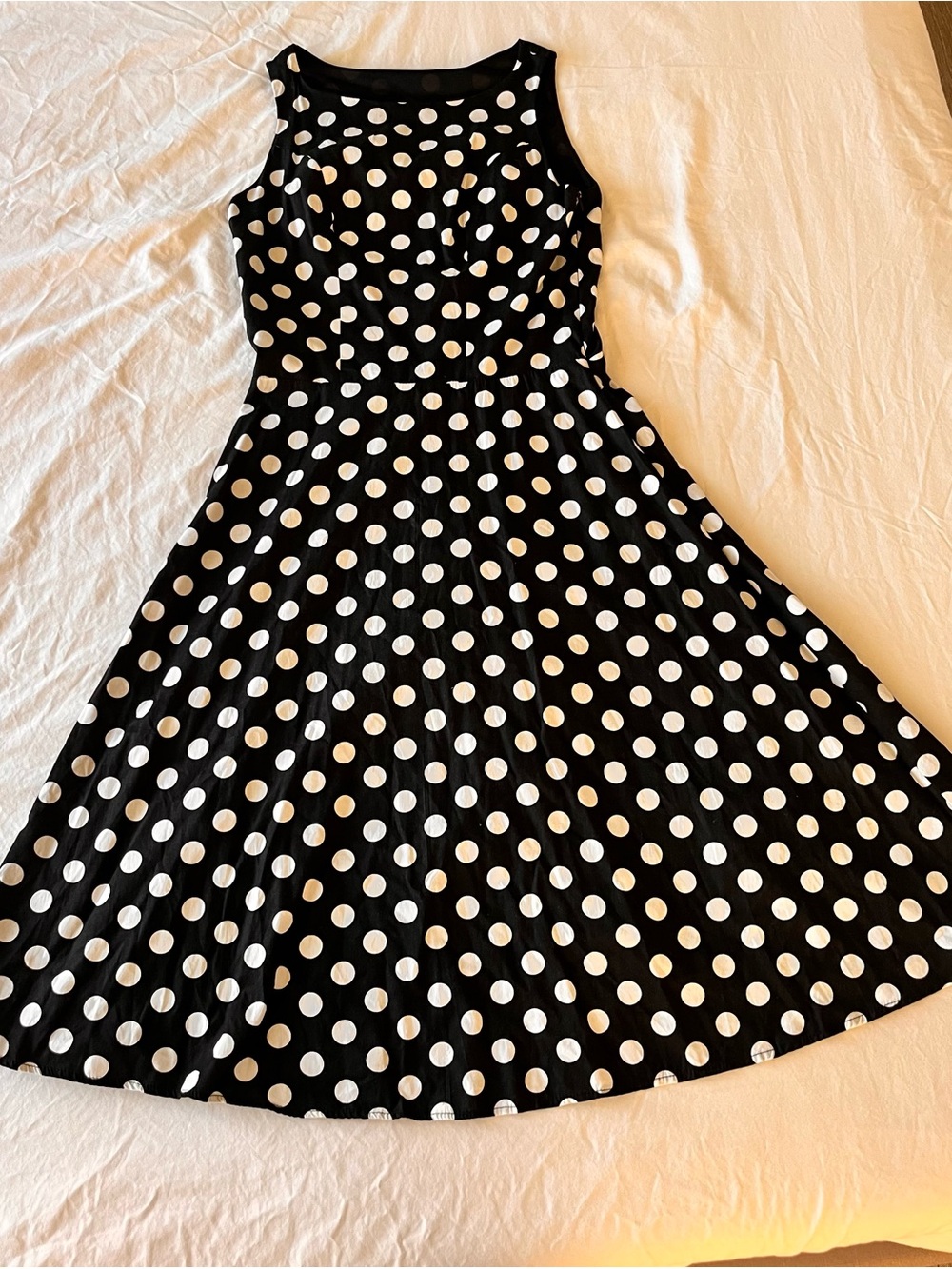 Classic Black & White Polka Dot Women’s Sleeveless Dress